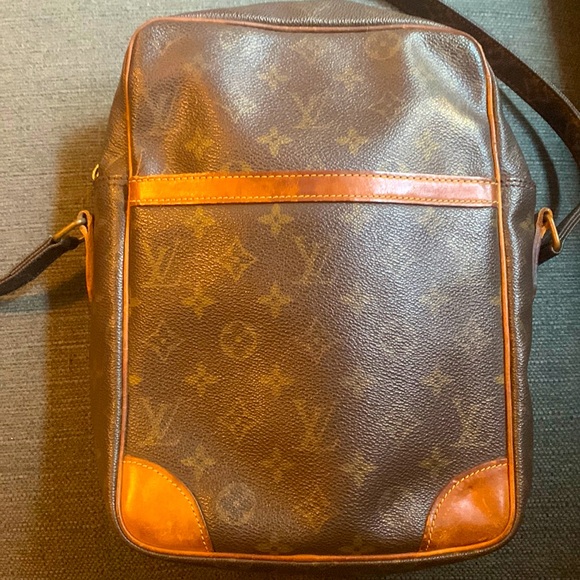 Louis Vuitton Danube - Picture 5 of 12
